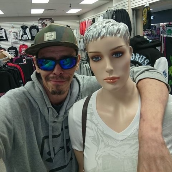 Meet your Posher, Mervin - Picture 1 of 1